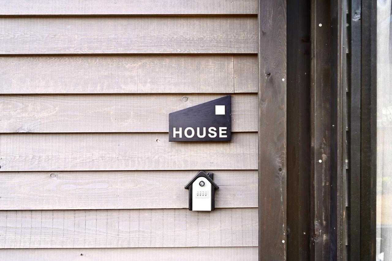 Tiny Base The River House & Trailer Kawazu Bagian luar foto